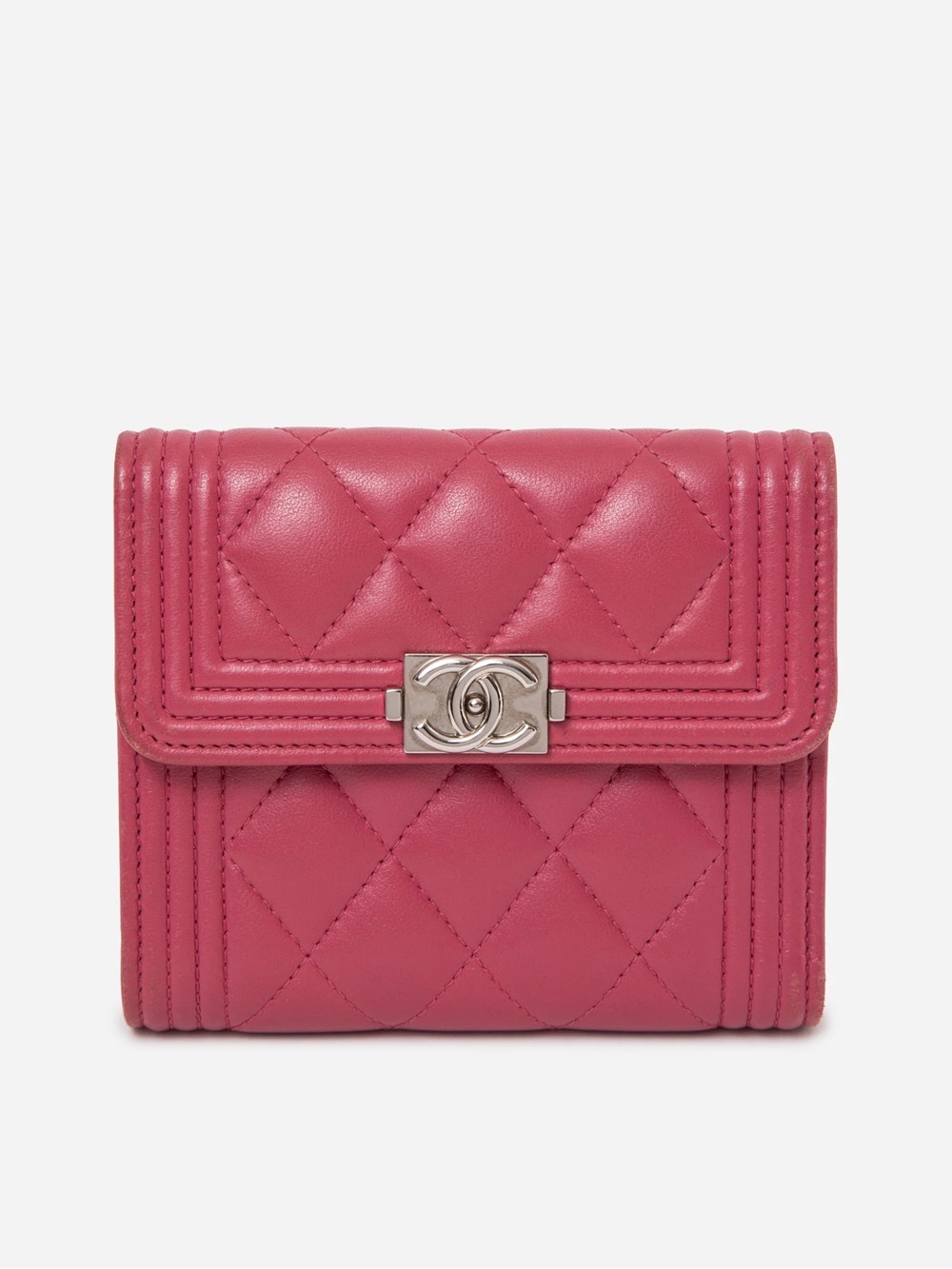 Pre-Owned Chanel Pink Lambskin Quilted Compact Boy Wallet